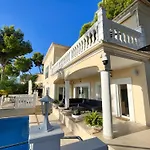Exklusive Villa In Paguera Fuer Bis Zu 8 Personen, Mit Meerblick Und Pool